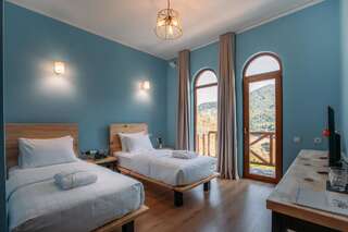 Отель Hotel Chateau Iveri Varjanisi Улучшенный двухместный номер с 1 кроватью-1